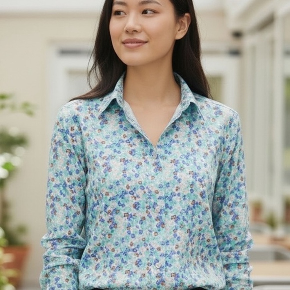 Talbots Crisp Ditsy Floral Print elegant buttoned down in size X (12W)